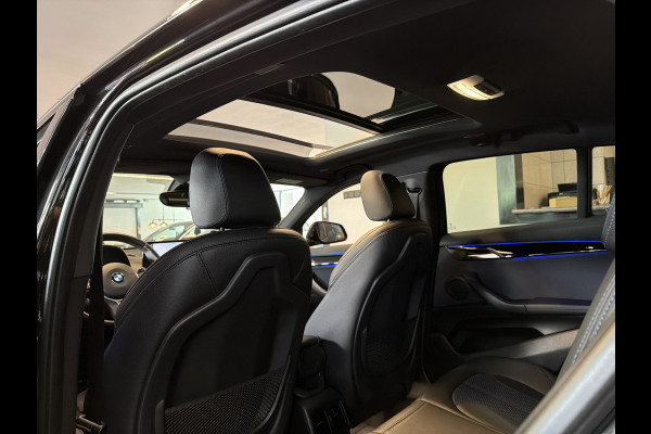 BMW X2 M35iA 306PK xDRIVE M-SPORT LEDER/NAVI/HEAD-UP/PANORAMADAK