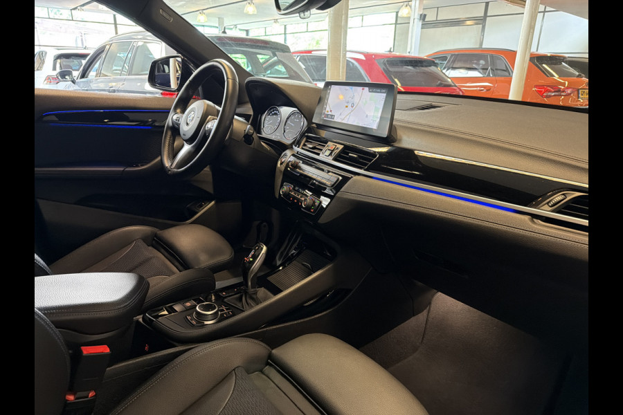 BMW X2 M35iA 306PK xDRIVE M-SPORT LEDER/NAVI/HEAD-UP/PANORAMADAK