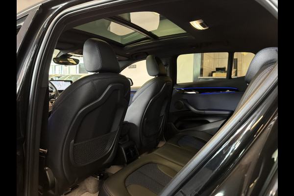 BMW X2 M35iA 306PK xDRIVE M-SPORT LEDER/NAVI/HEAD-UP/PANORAMADAK