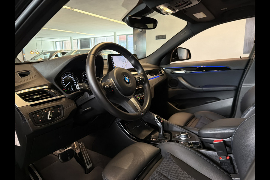 BMW X2 M35iA 306PK xDRIVE M-SPORT LEDER/NAVI/HEAD-UP/PANORAMADAK