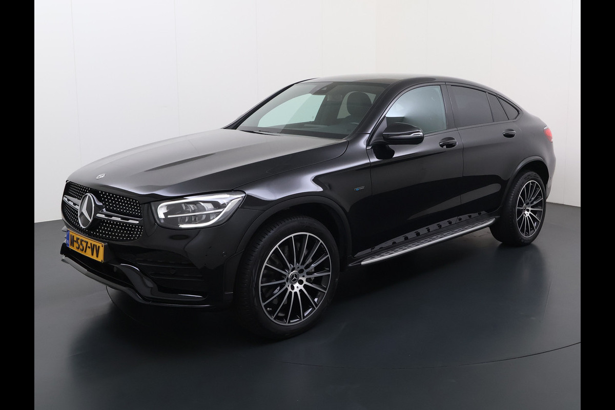 Mercedes-Benz GLC 300e 4Matic AMG Coupé // SoH 94% // Trekhaak // Burmester // Digitaal Dashbord // Carplay // Nightpakket // Alarm