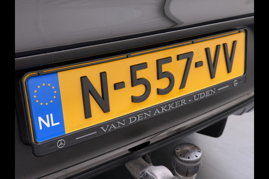 Mercedes-Benz GLC 300e 4Matic AMG Coupé // SoH 94% // Trekhaak // Burmester // Digitaal Dashbord // Carplay // Nightpakket // Alarm