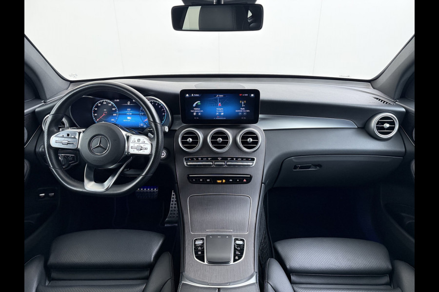 Mercedes-Benz GLC 300e 4Matic AMG Coupé // SoH 94% // Trekhaak // Burmester // Digitaal Dashbord // Carplay // Nightpakket // Alarm