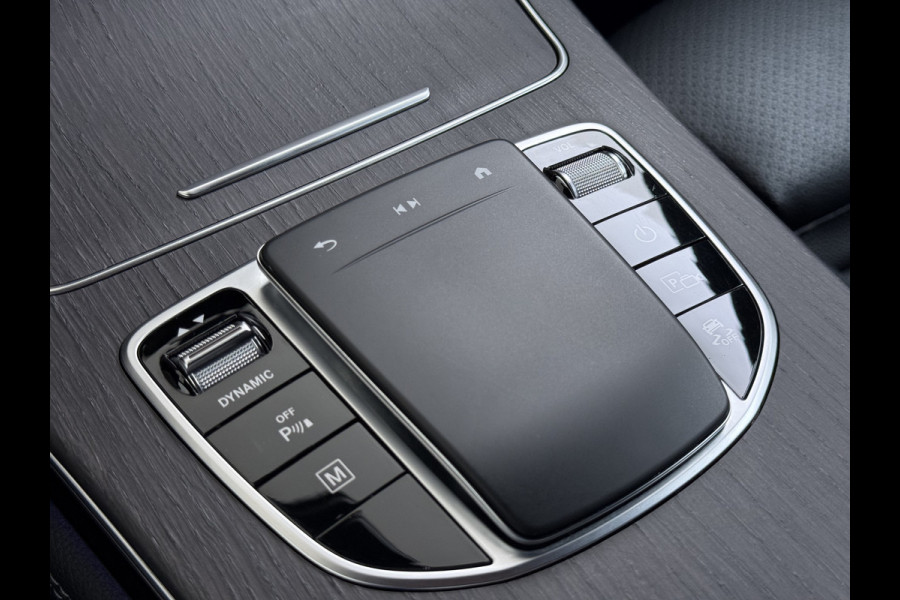 Mercedes-Benz GLC 300e 4Matic AMG Coupé // SoH 94% // Trekhaak // Burmester // Digitaal Dashbord // Carplay // Nightpakket // Alarm
