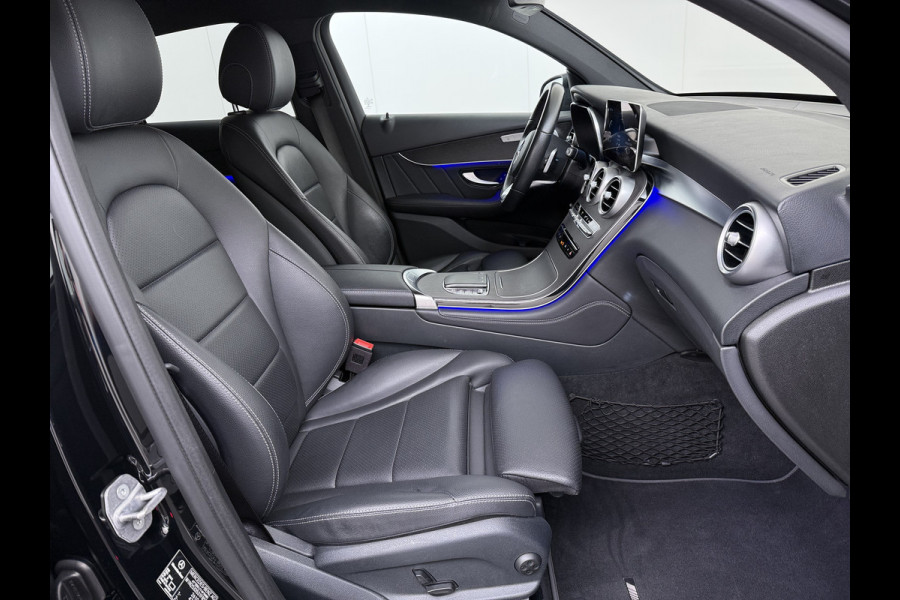 Mercedes-Benz GLC 300e 4Matic AMG Coupé // SoH 94% // Trekhaak // Burmester // Digitaal Dashbord // Carplay // Nightpakket // Alarm