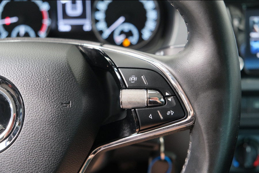 Škoda Fabia Combi 1.0 TSI Ambition - N.A.P. Airco, Cruise, Navi, PDC, Carplay.
