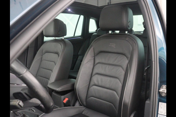 Volkswagen Tiguan 1.5 eHybrid Life Edition | SOH 91,0% | Panoramadak | Memory | Leder | Stuur/stoel verwarming | Adaptive cruise | Sfeerverlichting | 360 camera | Park assist | Carplay | Elektrische achterklep