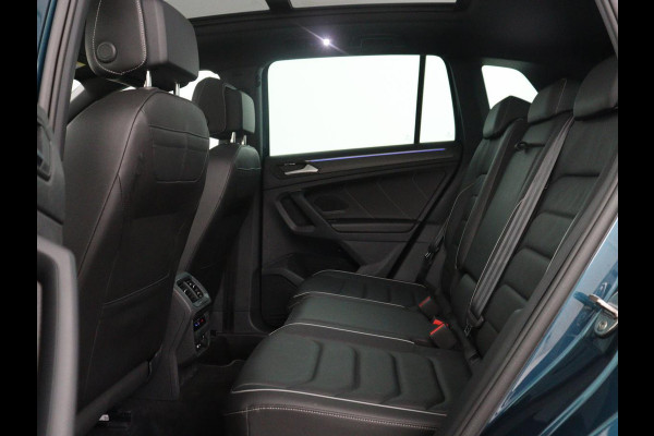 Volkswagen Tiguan 1.5 eHybrid Life Edition | SOH 91,0% | Panoramadak | Memory | Leder | Stuur/stoel verwarming | Adaptive cruise | Sfeerverlichting | 360 camera | Park assist | Carplay | Elektrische achterklep