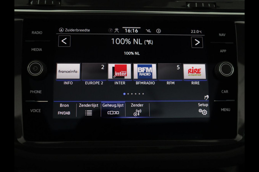 Volkswagen Tiguan 1.5 eHybrid Life Edition | SOH 91,0% | Panoramadak | Memory | Leder | Stuur/stoel verwarming | Adaptive cruise | Sfeerverlichting | 360 camera | Park assist | Carplay | Elektrische achterklep