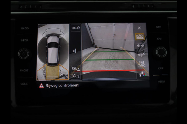 Volkswagen Tiguan 1.5 eHybrid Life Edition | SOH 91,0% | Panoramadak | Memory | Leder | Stuur/stoel verwarming | Adaptive cruise | Sfeerverlichting | 360 camera | Park assist | Carplay | Elektrische achterklep
