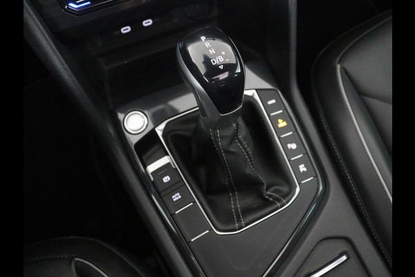 Volkswagen Tiguan 1.5 eHybrid Life Edition | SOH 91,0% | Panoramadak | Memory | Leder | Stuur/stoel verwarming | Adaptive cruise | Sfeerverlichting | 360 camera | Park assist | Carplay | Elektrische achterklep