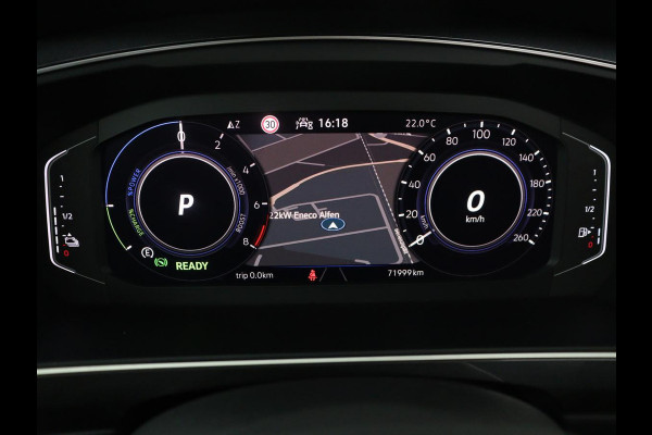 Volkswagen Tiguan 1.5 eHybrid Life Edition | SOH 91,0% | Panoramadak | Memory | Leder | Stuur/stoel verwarming | Adaptive cruise | Sfeerverlichting | 360 camera | Park assist | Carplay | Elektrische achterklep
