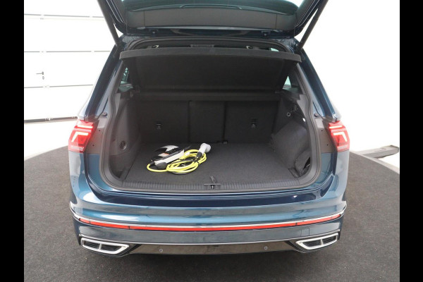 Volkswagen Tiguan 1.5 eHybrid Life Edition | SOH 91,0% | Panoramadak | Memory | Leder | Stuur/stoel verwarming | Adaptive cruise | Sfeerverlichting | 360 camera | Park assist | Carplay | Elektrische achterklep
