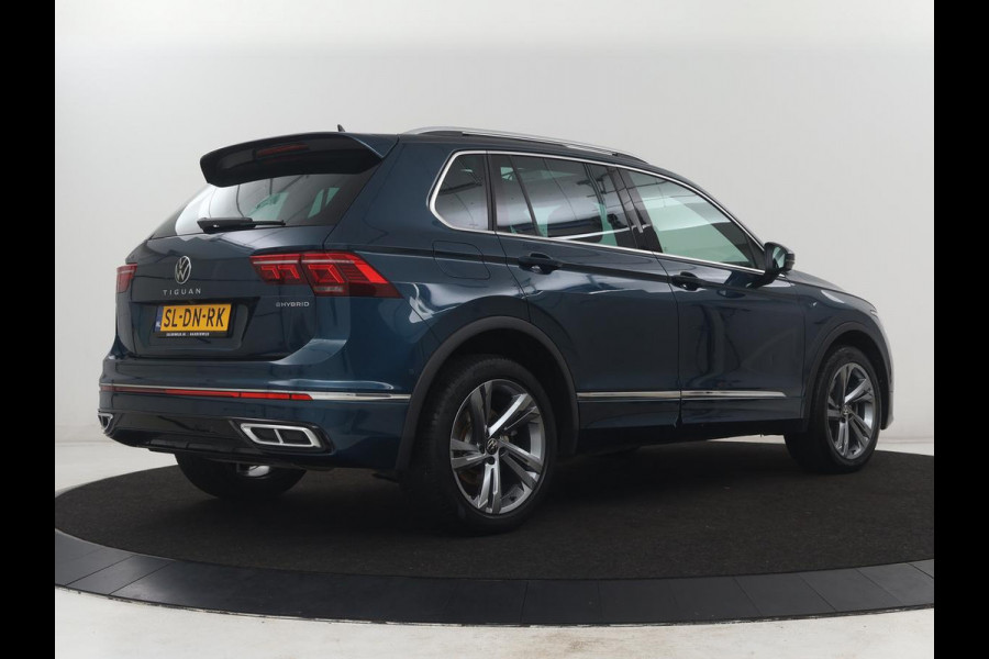 Volkswagen Tiguan 1.5 eHybrid Life Edition | SOH 91,0% | Panoramadak | Memory | Leder | Stuur/stoel verwarming | Adaptive cruise | Sfeerverlichting | 360 camera | Park assist | Carplay | Elektrische achterklep