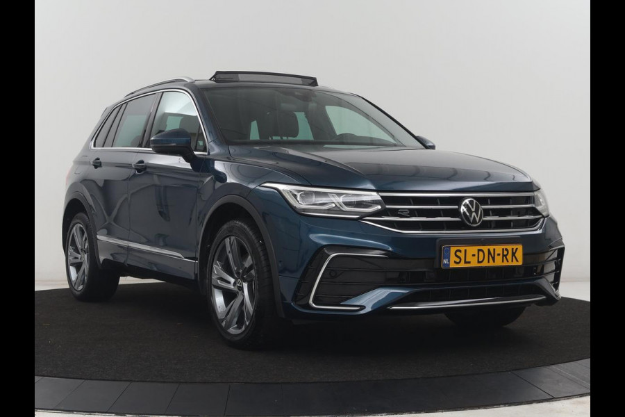 Volkswagen Tiguan 1.5 eHybrid Life Edition | SOH 91,0% | Panoramadak | Memory | Leder | Stuur/stoel verwarming | Adaptive cruise | Sfeerverlichting | 360 camera | Park assist | Carplay | Elektrische achterklep