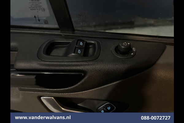 Ford Transit Custom 2.0 TDCI 130pk L2H1 Euro6 Airco | Navigatie | Apple Carplay | LED | Cruisecontrol | 2800kg Trekhaak Android Auto, Verwarmde voorruit, Stoelverwarming, Parkeersensoren, Bijrijdersbank