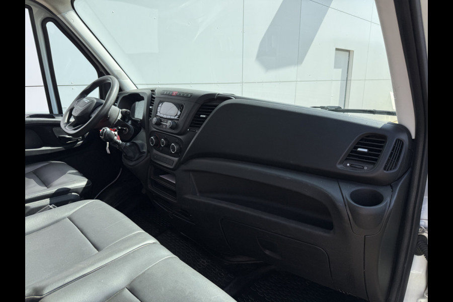 Iveco Daily 35C16 3.0 L4 Kipper Dubbellucht Airco 3.5T Trekhaak Lederen bekleding Benne Tipper