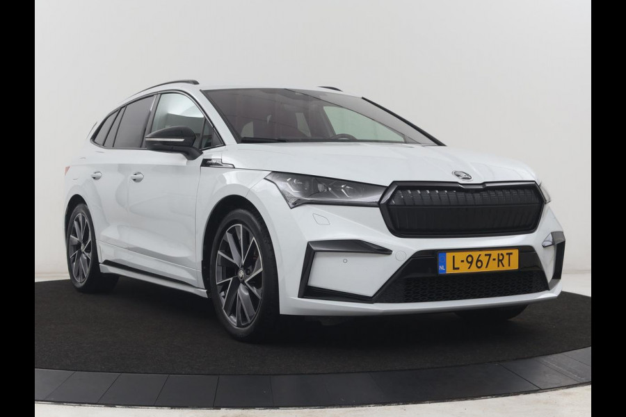 Škoda Enyaq iV 60 Sportline | SOH 91,8% | Leder/alcantara | Adaptive cruise | Stuur/stoel verwarming | Carplay | Sfeerverlichting | Climate control | Camera | Park assist | Trekhaak