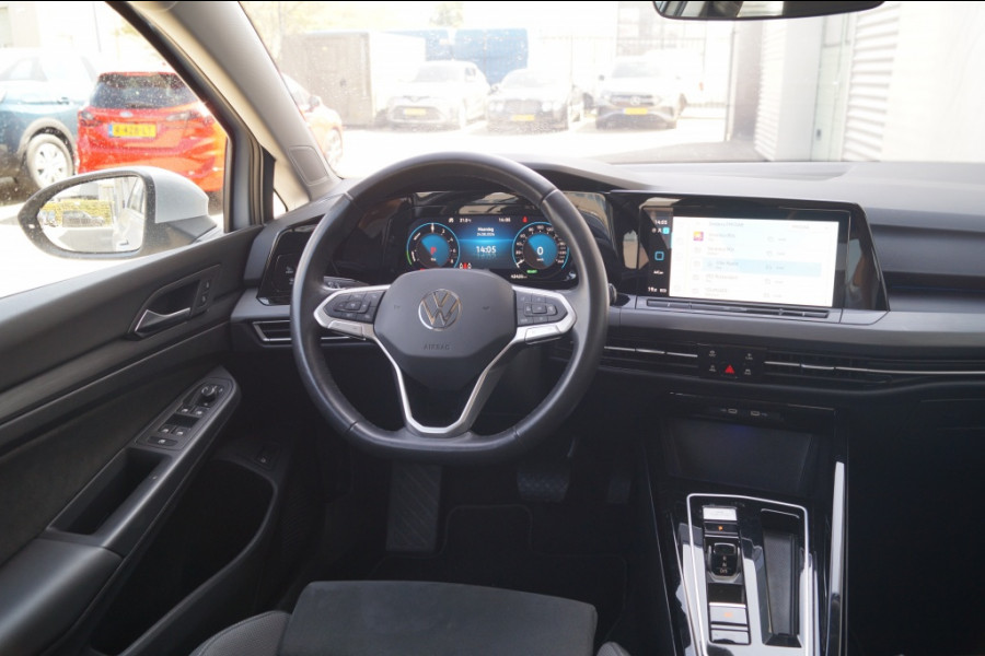 Volkswagen Golf 1.4 eHybrid PHEV Style Business -NAVI-ECC-LED-CAM-