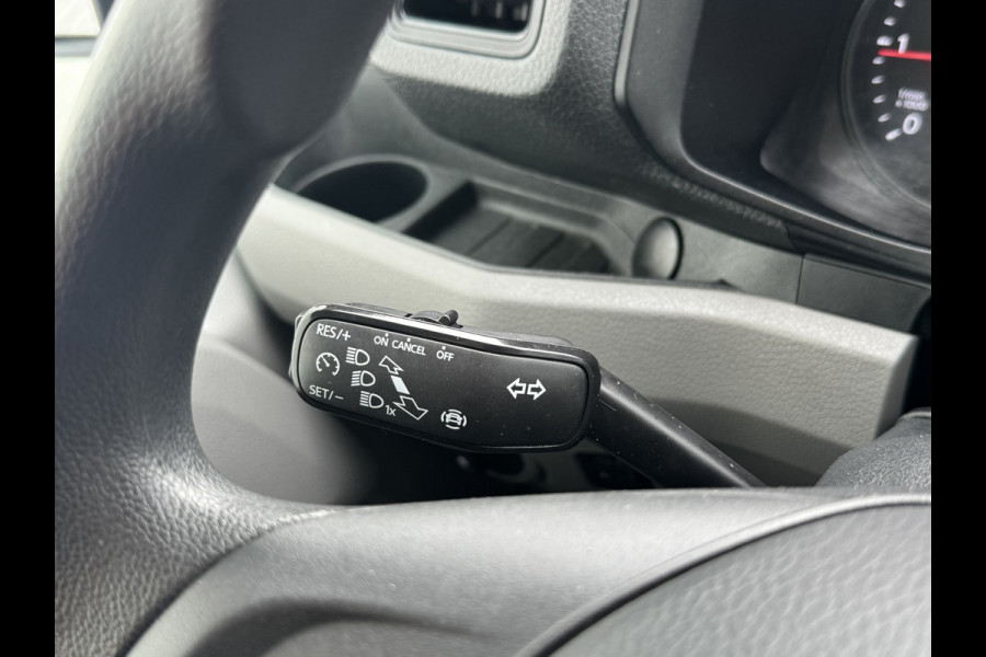 Volkswagen Crafter 35 2.0 TDI L3 Pick up 7 pers. Trekhaak Garantie All season Navigatie Cruise Carplay