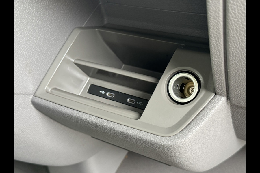 Volkswagen Crafter 35 2.0 TDI L3 Pick up 7 pers. Trekhaak Garantie All season Navigatie Cruise Carplay