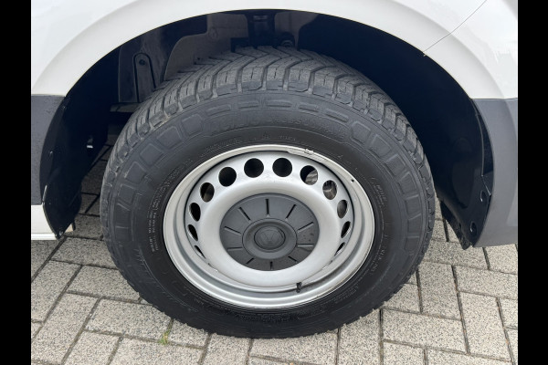 Volkswagen Crafter 35 2.0 TDI L3 Pick up 7 pers. Trekhaak Garantie All season Navigatie Cruise Carplay