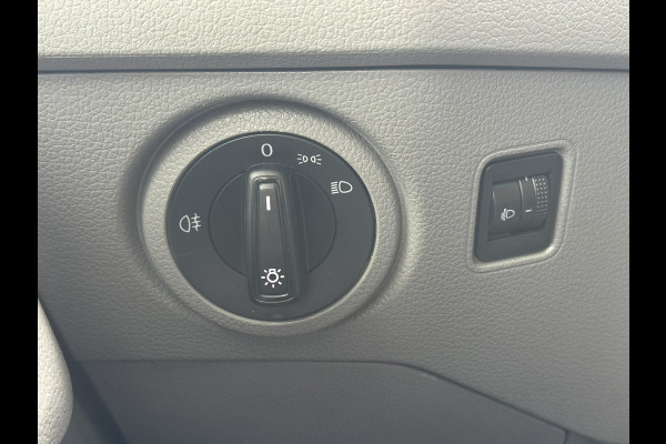 Volkswagen Crafter 35 2.0 TDI L3 Pick up 7 pers. Trekhaak Garantie All season Navigatie Cruise Carplay