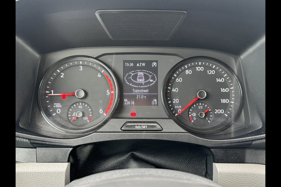 Volkswagen Crafter 35 2.0 TDI L3 Pick up 7 pers. Trekhaak Garantie All season Navigatie Cruise Carplay