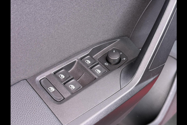 Seat Ibiza 1.0 EcoTSI FR VAN:18.900,- VOOR:16.440,- UW HERFSTVOORDEEL:2.460,- 18 INCH| PARKEERSENSOREN| RIJKLAAR GELEVERD INCL. 12 MND BOVAG GARANTIE|  ORIGINEEL NEDERLANDS GELEVERD NAP| FULL LED| CARPLAY