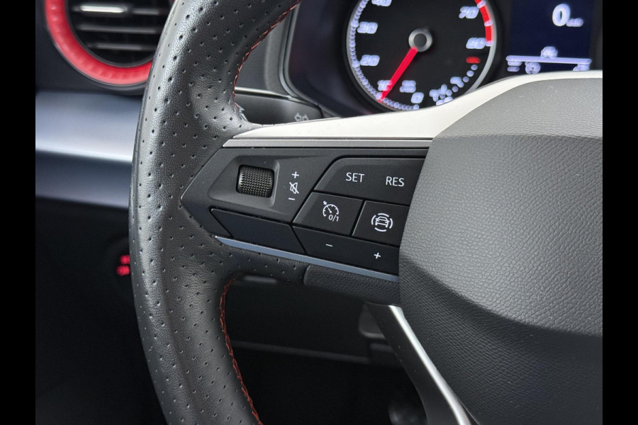 Seat Ibiza 1.0 EcoTSI FR VAN:18.900,- VOOR:16.440,- UW HERFSTVOORDEEL:2.460,- 18 INCH| PARKEERSENSOREN| RIJKLAAR GELEVERD INCL. 12 MND BOVAG GARANTIE|  ORIGINEEL NEDERLANDS GELEVERD NAP| FULL LED| CARPLAY