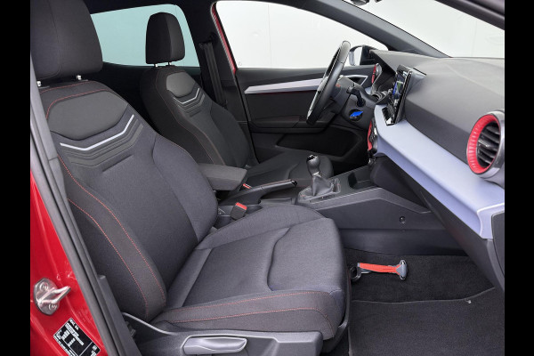 Seat Ibiza 1.0 EcoTSI FR VAN:18.900,- VOOR:16.440,- UW HERFSTVOORDEEL:2.460,- 18 INCH| PARKEERSENSOREN| RIJKLAAR GELEVERD INCL. 12 MND BOVAG GARANTIE|  ORIGINEEL NEDERLANDS GELEVERD NAP| FULL LED| CARPLAY