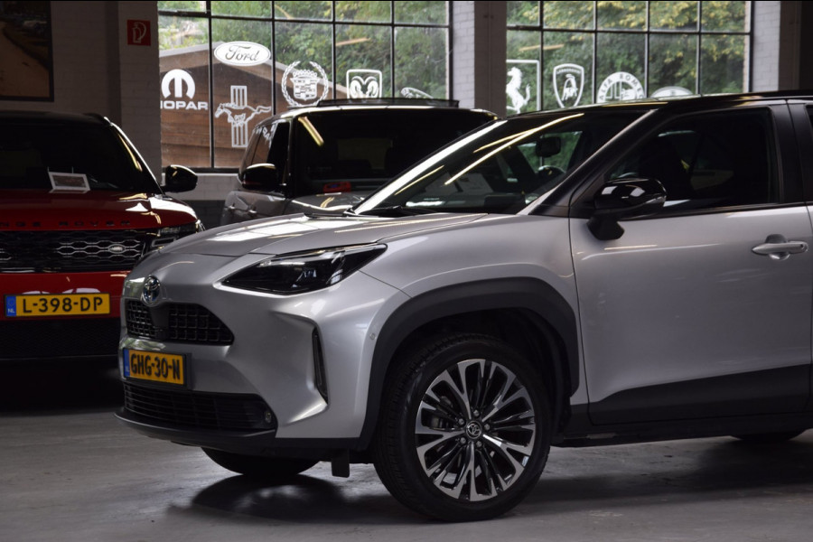 Toyota Yaris Cross 1.5 Hybrid Executive Bi-Tone Hud Navi|Panoramadak|Garantie|Dealer Onderhouden
