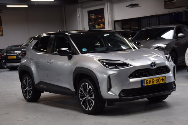 Toyota Yaris Cross 1.5 Hybrid Executive Bi-Tone Hud Navi|Panoramadak|Garantie|Dealer Onderhouden