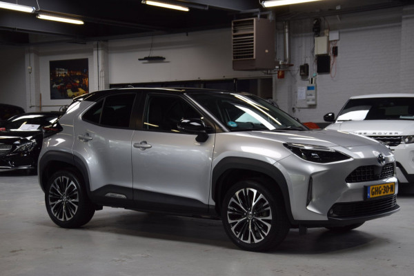Toyota Yaris Cross 1.5 Hybrid Executive Bi-Tone Hud Navi|Panoramadak|Garantie|Dealer Onderhouden