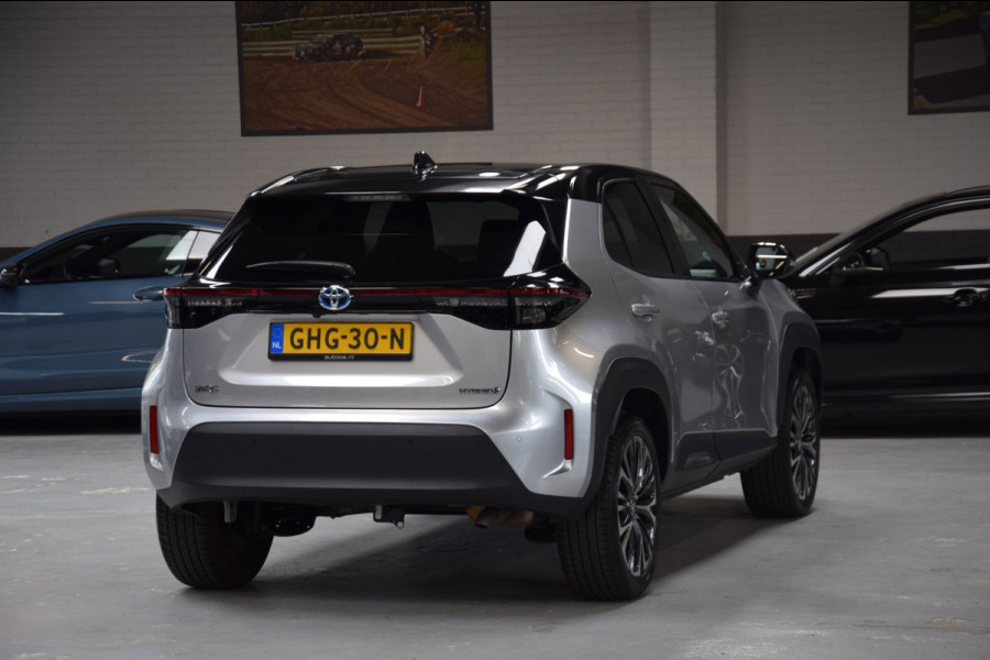 Toyota Yaris Cross 1.5 Hybrid Executive Bi-Tone Hud Navi|Panoramadak|Garantie|Dealer Onderhouden
