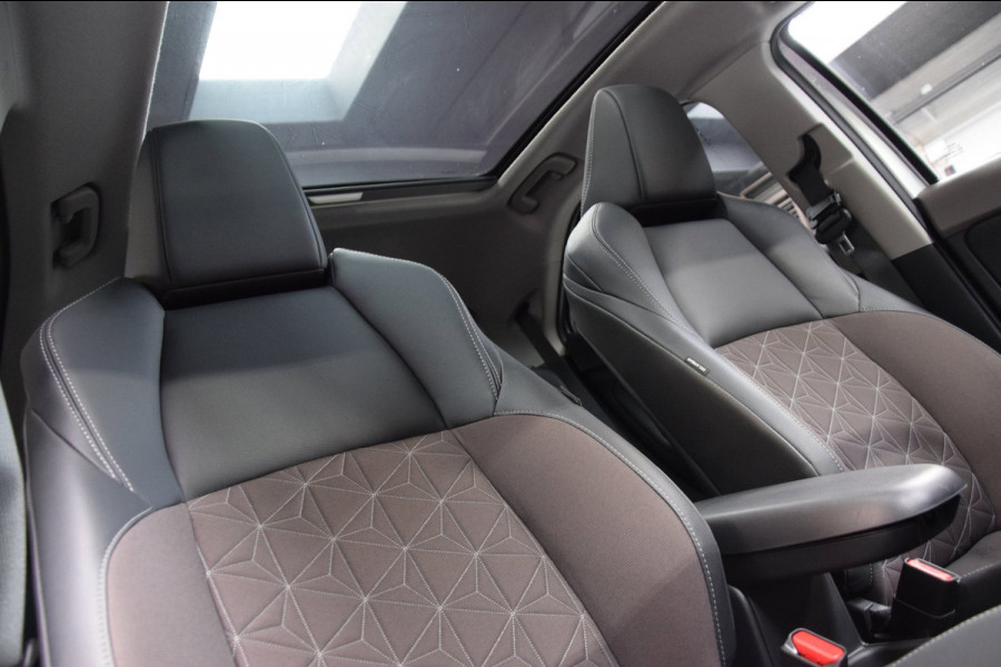 Toyota Yaris Cross 1.5 Hybrid Executive Bi-Tone Hud Navi|Panoramadak|Garantie|Dealer Onderhouden