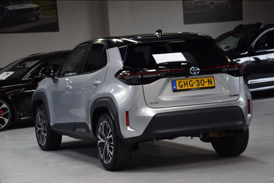 Toyota Yaris Cross 1.5 Hybrid Executive Bi-Tone Hud Navi|Panoramadak|Garantie|Dealer Onderhouden