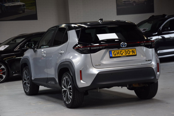 Toyota Yaris Cross 1.5 Hybrid Executive Bi-Tone Hud Navi|Panoramadak|Garantie|Dealer Onderhouden