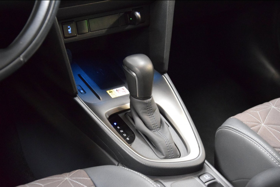 Toyota Yaris Cross 1.5 Hybrid Executive Bi-Tone Hud Navi|Panoramadak|Garantie|Dealer Onderhouden