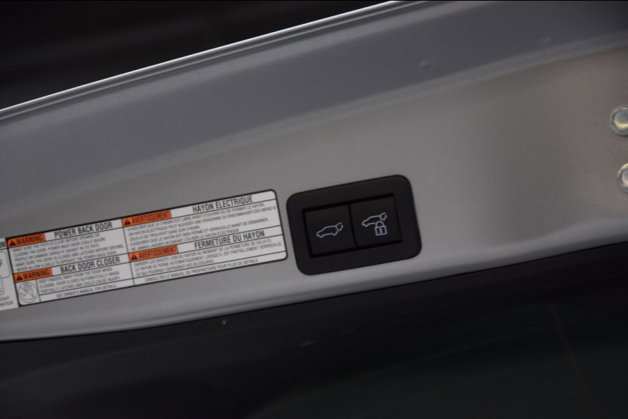 Toyota Yaris Cross 1.5 Hybrid Executive Bi-Tone Hud Navi|Panoramadak|Garantie|Dealer Onderhouden