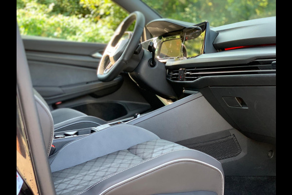 Volkswagen Golf 1.5 eTSI R-Line |KEYLESS|ACC|DCC|IQ|18''|20