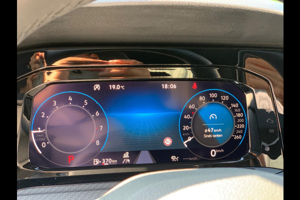 Volkswagen Golf 1.5 eTSI R-Line |KEYLESS|ACC|DCC|IQ|18''|20