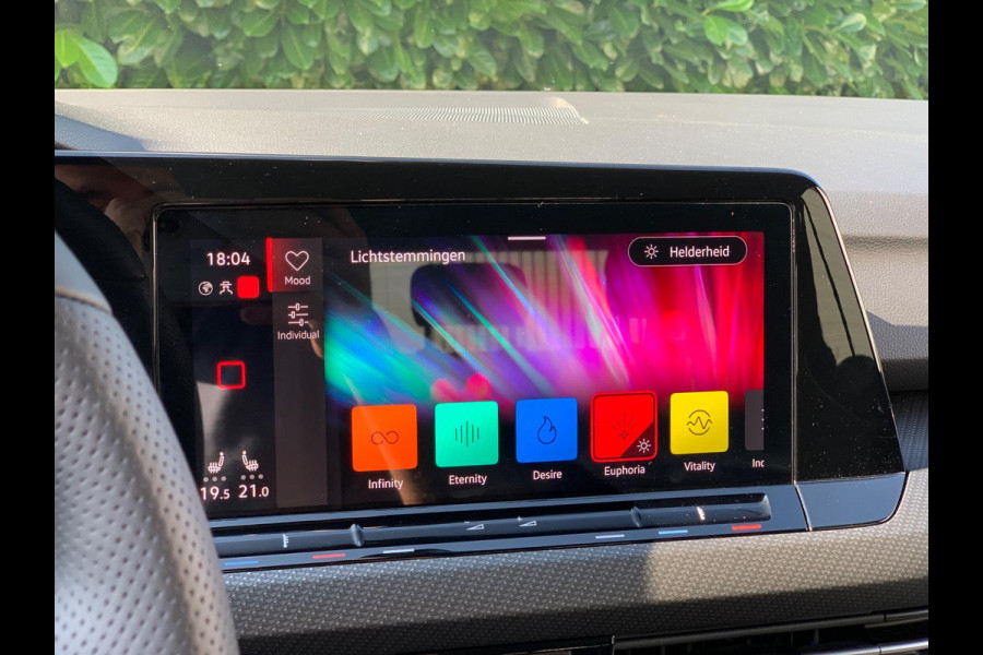 Volkswagen Golf 1.5 eTSI R-Line |KEYLESS|ACC|DCC|IQ|18''|20
