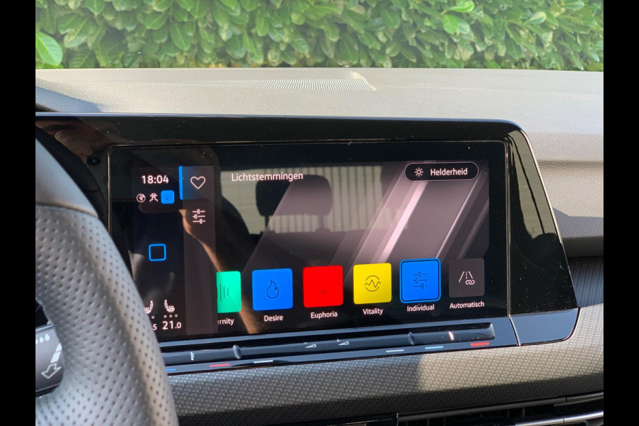 Volkswagen Golf 1.5 eTSI R-Line |KEYLESS|ACC|DCC|IQ|18''|20