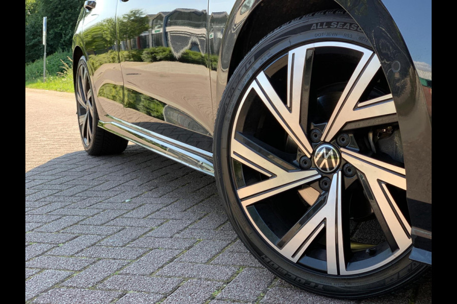 Volkswagen Golf 1.5 eTSI R-Line |KEYLESS|ACC|DCC|IQ|18''|20