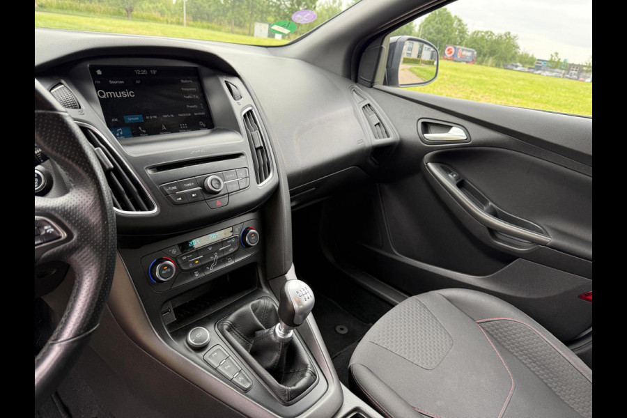 Ford Focus 1.0 ST-Line