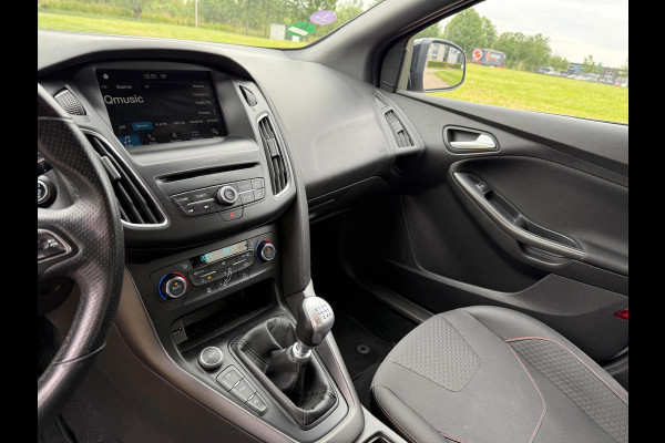 Ford Focus 1.0 ST-Line