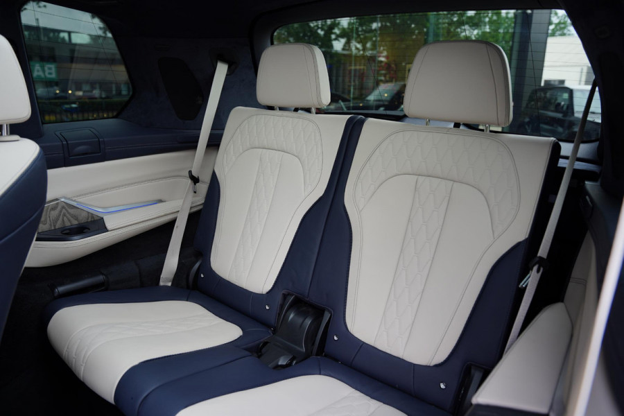 BMW X7 X-Drive 40 I / Individual / 6 Persoons / Bowers & Wilkins Diamond