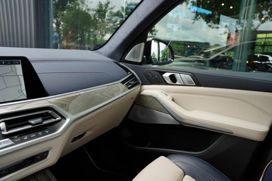 BMW X7 X-Drive 40 I / Individual / 6 Persoons / Bowers & Wilkins Diamond