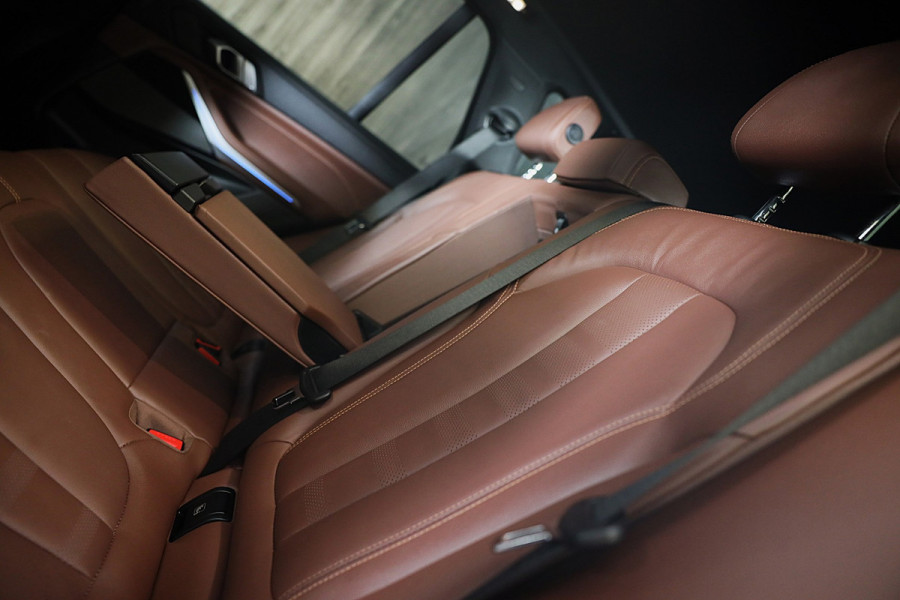 BMW X5 XDrive45e High Executive M Line / Luchtvering / 360 Camera / Head Up / Leder / F1 / Open Pano / Laser Koplampen / 21 Inch